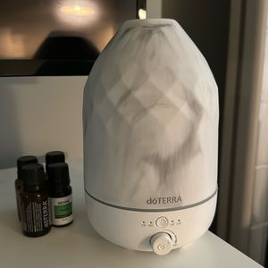 Doterra diffuser with oils